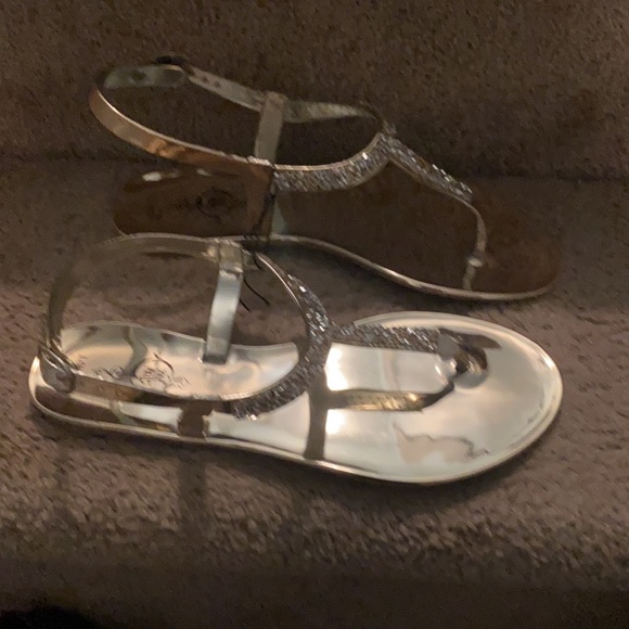 Brand new never worn Gold sandal - Picture 2 of 5